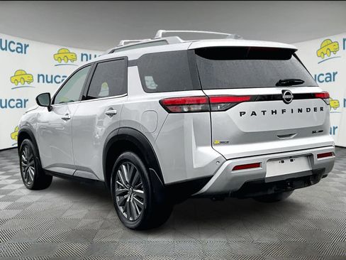 Used 2024 Nissan Pathfinder SL w/ SL Premium Package image 4