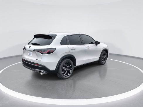 Used 2025 Honda HR-V Sport image 8
