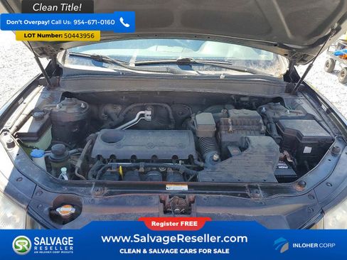 Used 2010 Hyundai Santa Fe GLS FWD image 16
