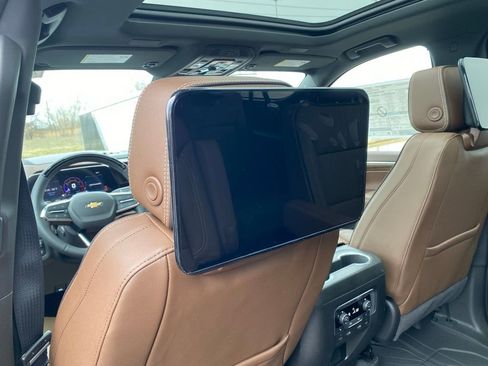 New 2026 Chevrolet Suburban High Country image 29