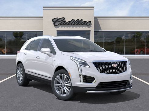 New 2025 Cadillac XT5 Premium Luxury w/ LPO, Floor Liner Package AWD/4WD image 7