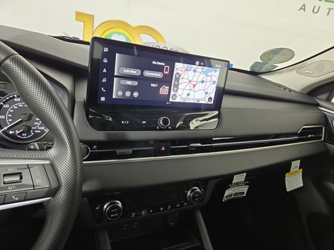 New 2026 Mitsubishi Outlander ES image 21