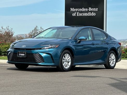 Used 2026 Toyota Camry LE FWD image 7