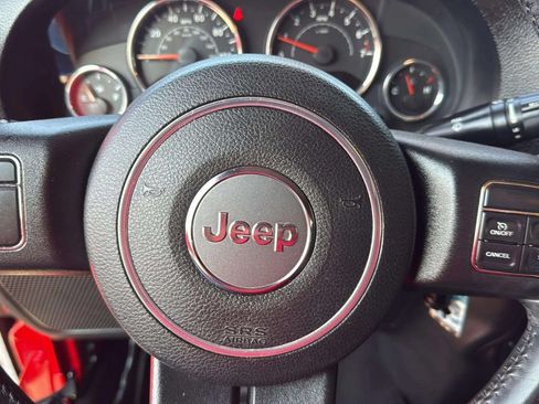 Used 2015 Jeep Wrangler Unlimited Sport w/ Quick Order Package 24S AWD/4WD image 12