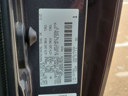 Used 2024 Toyota Tundra SR5 AWD/4WD image 33