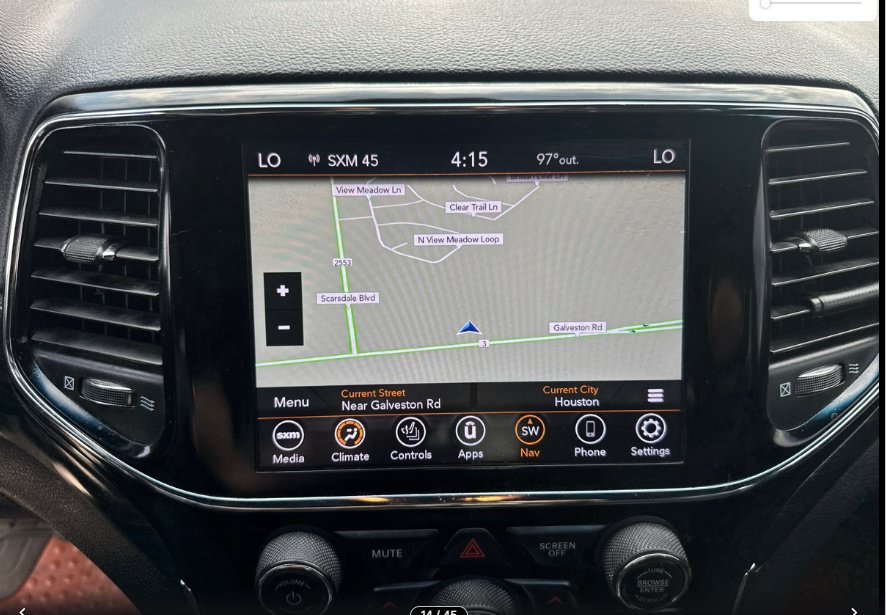 Used 2020 Jeep Grand Cherokee Altitude AWD/4WD image 11
