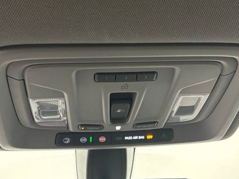 Used 2020 Chevrolet Silverado 1500 RST image 34