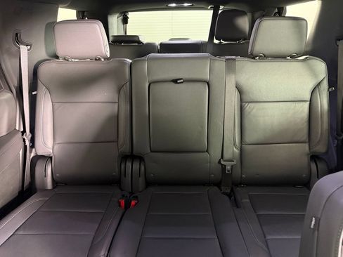 Used 2025 Chevrolet Tahoe LT AWD/4WD image 17