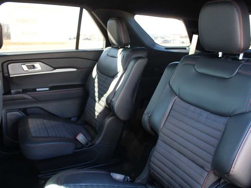 New 2026 Ford Explorer ST-Line image 23