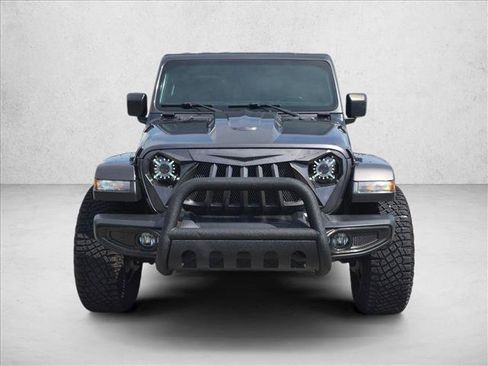 Used 2023 Jeep Gladiator Sport AWD/4WD image 2