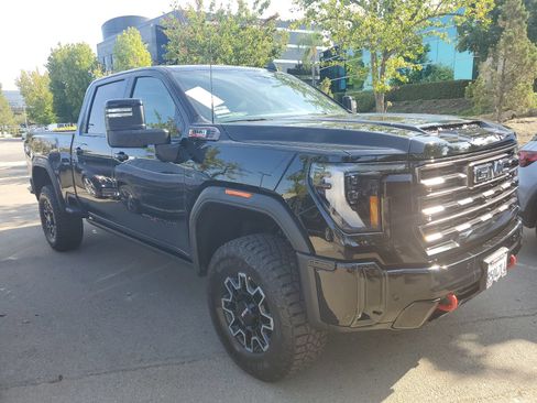 Used 2026 GMC Sierra 2500 AT4X w/ LPO, Black Badging Package AWD/4WD image 1