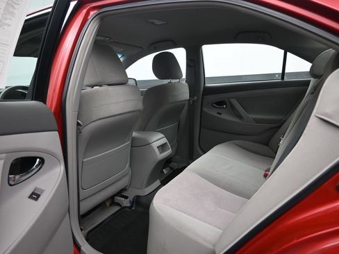 Used 2010 Toyota Camry FWD image 20