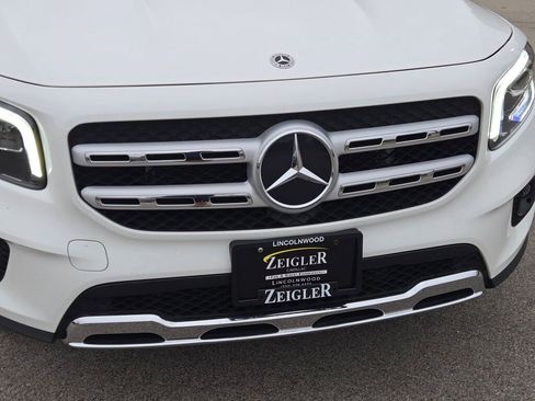 Used 2021 Mercedes-Benz GLB 250 4MATIC image 3