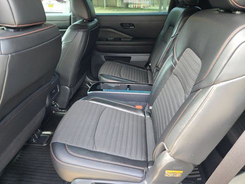 Certified 2025 Nissan Pathfinder Rock Creek AWD/4WD image 13