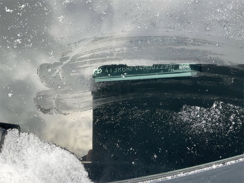 Used 2021 Toyota RAV4 XLE image 29