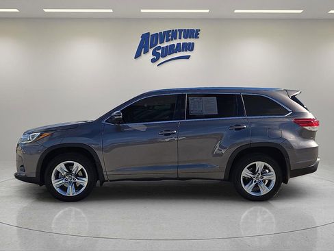 Used 2019 Toyota Highlander Limited image 4