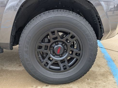 Used 2021 Toyota 4Runner SR5 image 34