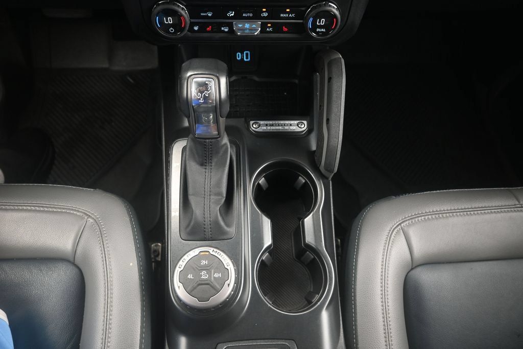 Used 2024 Ford Bronco Outer Banks AWD/4WD image 29