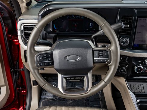 Used 2026 Ford F250 Platinum w/ Platinum Plus Package image 19