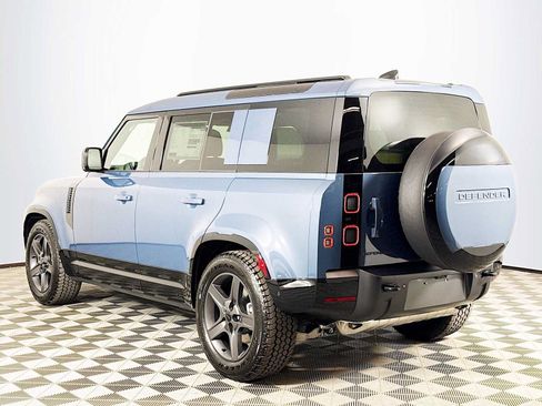 New 2026 Land Rover Defender 110 X-Dynamic SE AWD/4WD image 7