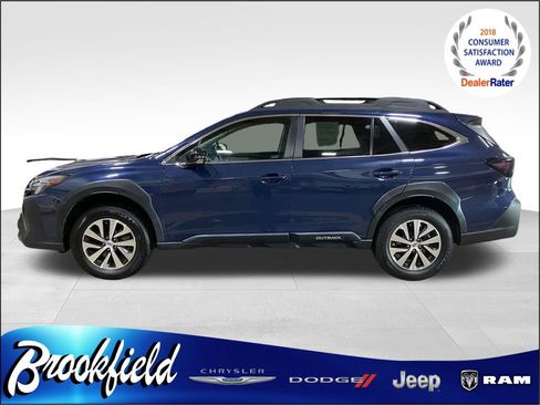 Used 2024 Subaru Outback Premium AWD/4WD image 5