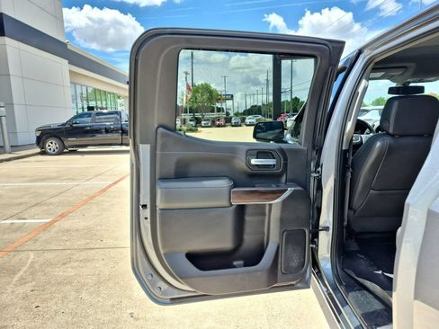 Used 2021 GMC Sierra 1500 SLT AWD/4WD image 17