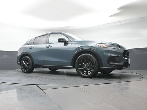 Certified 2024 Honda HR-V Sport image 32