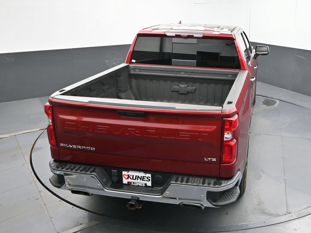 Used 2023 Chevrolet Silverado 1500 LTZ w/ Technology Package AWD/4WD image 28