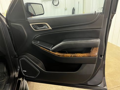 Used 2015 GMC Yukon Denali w/ Touring Package AWD/4WD image 20