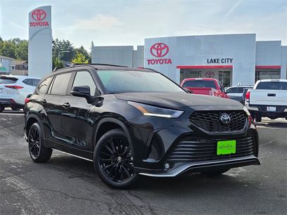 New 2025 Toyota Highlander XSE