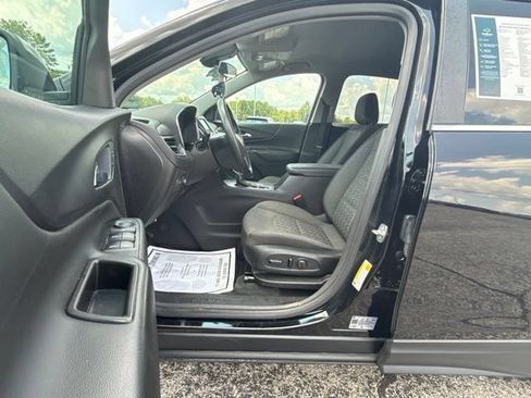 Used 2024 Chevrolet Equinox LT FWD image 9