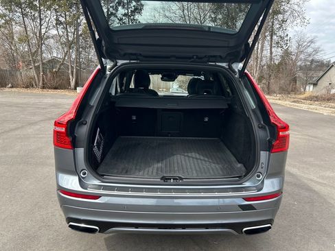 Used 2020 Volvo XC60 T5 R-Design w/ Protection Package Premier image 15