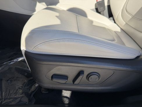 Used 2025 Hyundai Tucson SEL FWD image 31