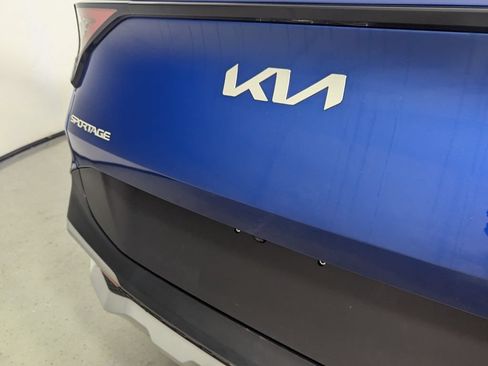 Used 2023 Kia Sportage EX FWD image 7