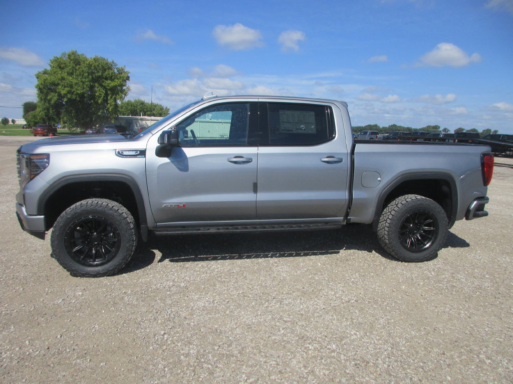 New 2026 GMC Sierra 1500 AT4 w/ AT4 Premium Package AWD/4WD image 11