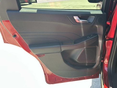 Used 2025 Ford Escape Active w/ Active Premium Tech Pack FWD image 21