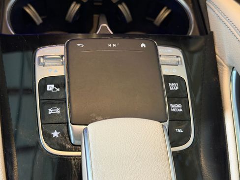 Used 2020 Mercedes-Benz GLS 450 4MATIC image 20
