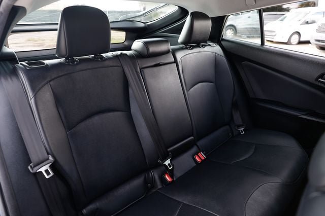 Used 2019 Toyota Prius XLE FWD image 17