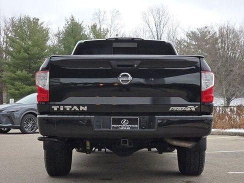 Used 2018 Nissan Titan PRO-4X w/ Pro-4x Convenience Package image 25