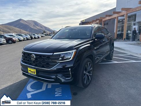 Used 2024 Volkswagen Atlas Cross Sport SEL Premium R-Line image 5