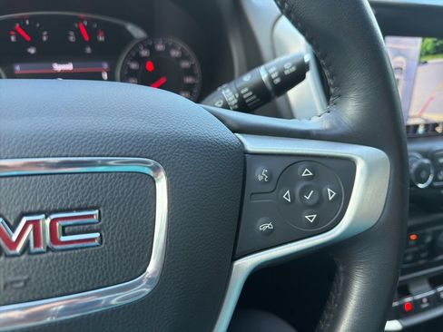 Used 2022 GMC Terrain SLT w/ Tech Package AWD/4WD image 29