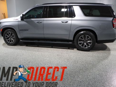 Used 2022 Chevrolet Suburban Z71 w/ Z71 Off-Road Package AWD/4WD image 10
