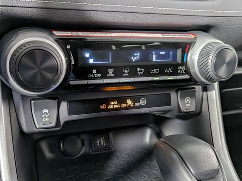 Certified 2025 Toyota RAV4 LE image 23