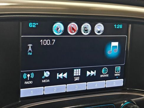 Used 2017 GMC Sierra 2500 Denali w/ Suspension Package, Off-Road AWD/4WD image 38