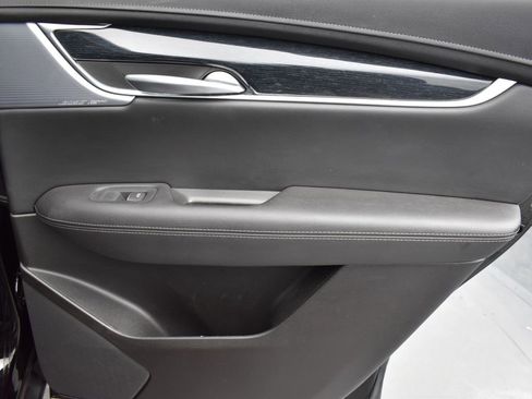 Certified 2025 Cadillac XT5 Premium Luxury image 29