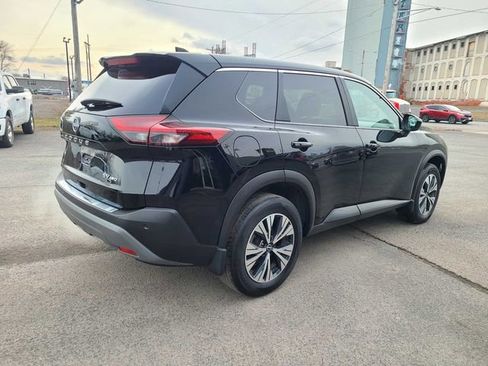 Used 2023 Nissan Rogue SV image 7
