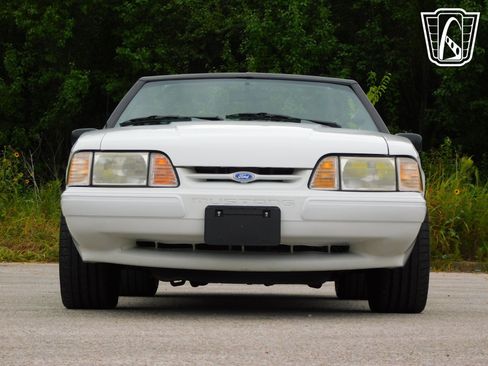 Used 1990 Ford Mustang LX RWD image 4