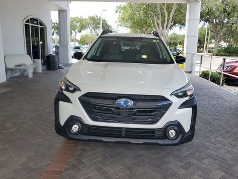 Used 2023 Subaru Outback Premium AWD/4WD image 7