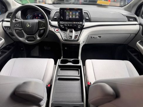 Used 2019 Honda Odyssey EX image 12