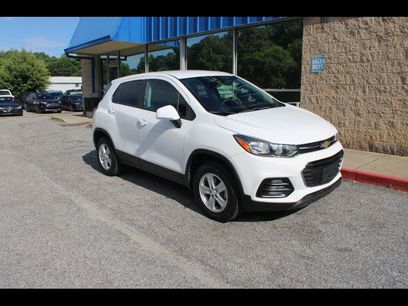 Used 2022 Chevrolet Trax LS w/ Tint and Cruise Package
